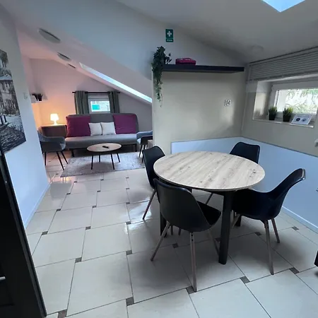 بيت ضيافة Bielany