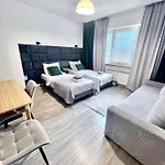 Pokoje I Apartamenty Willa Bielany Pensionat Warszawa