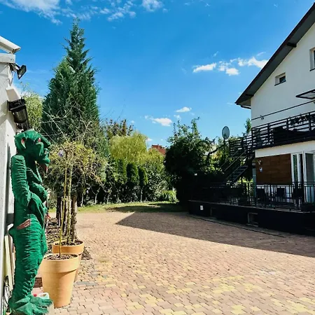 Pensjonat I Z Prywatną łazienką Bielany