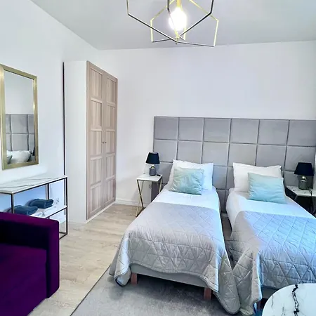I Bielany Konukevi 3*