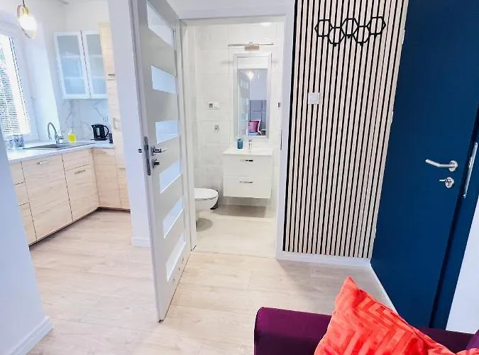 I Z Prywatna Lazienka Bielany 3*