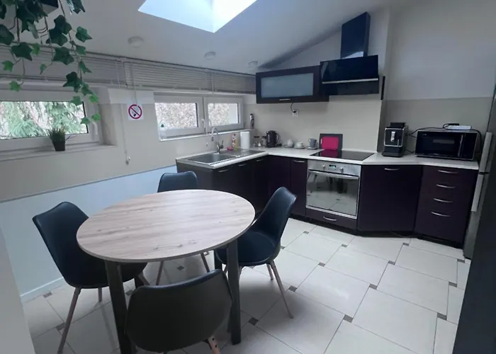 I Z Prywatna Lazienka Bielany وارسو